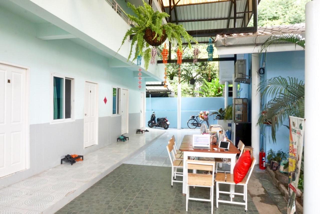 Chongrak Guesthouse Chiang Mai Esterno foto